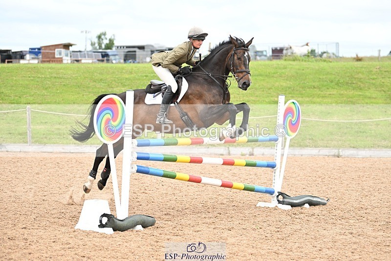 250611-124415-00528 - Cls 4 Snr Newcomers & 1.10m Open