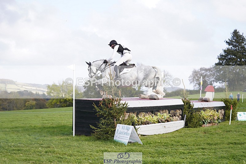 241025-155314-10531 - 236-Musa.Hussain-LIQUID.LUCK