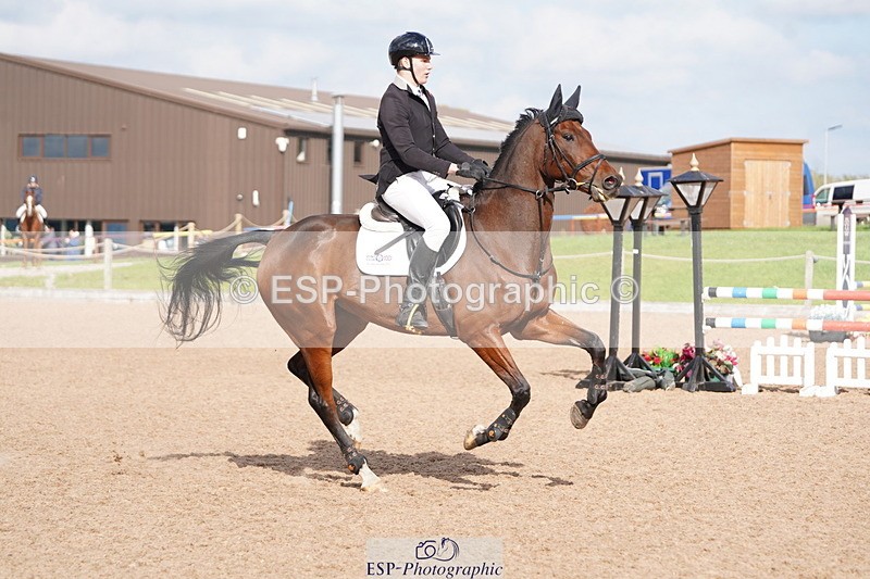 241005A-112402-04544 - SAT Cls 9 Snr Discovery &1m Open