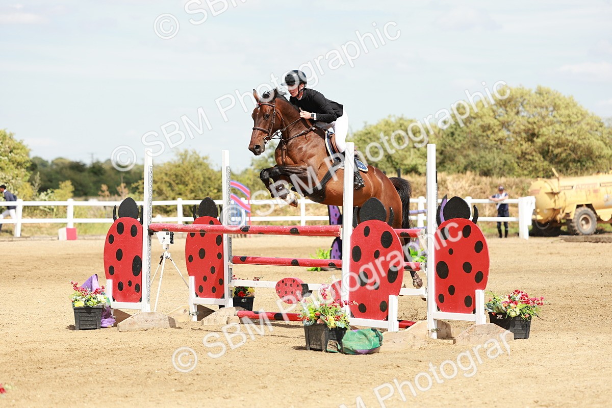 SBM_007871 - Class 4 - Senior Foxhunter - 1.20m Open