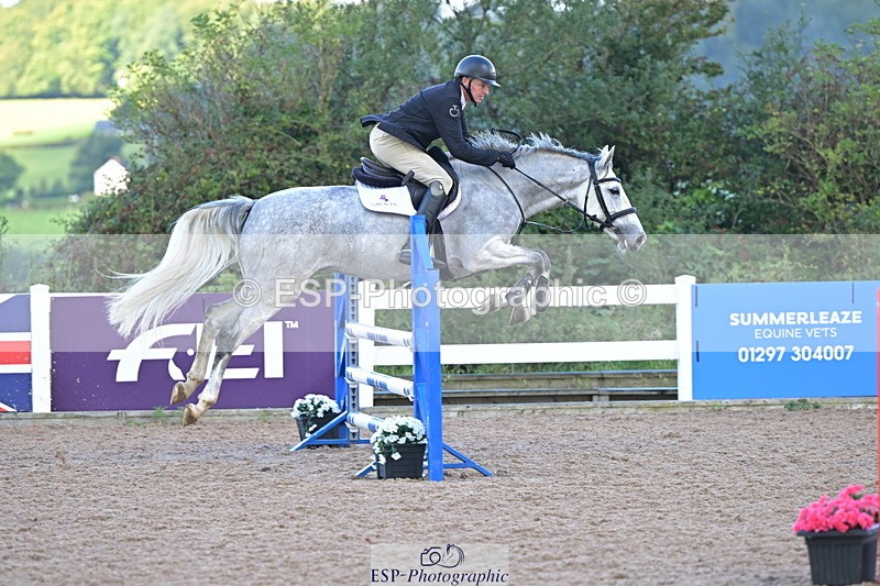 240912A-102505-01004 - Cls 8 Snr British Novice and 90cm Open
