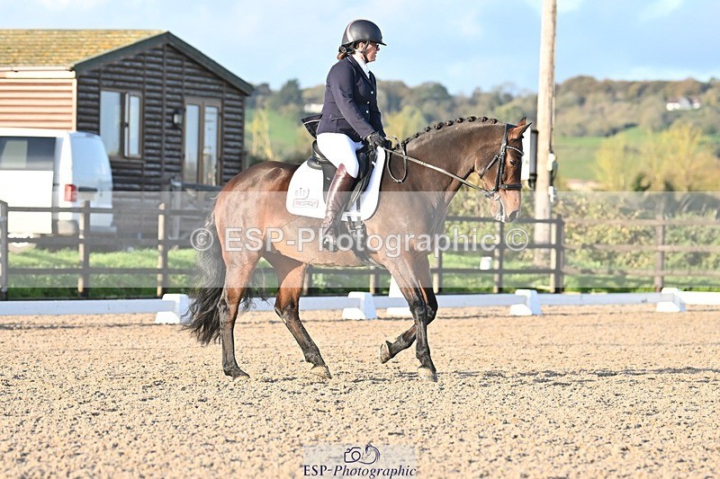 231105-151254-03023 - Cls 4 Novice 24 15.24 to 16.35 break