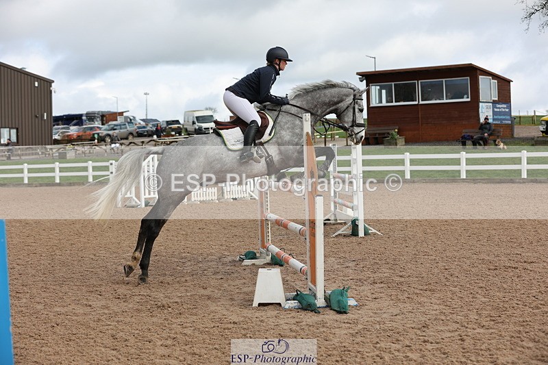 240223A-121303-01137 - Cls 4 Snr 1.05m Open