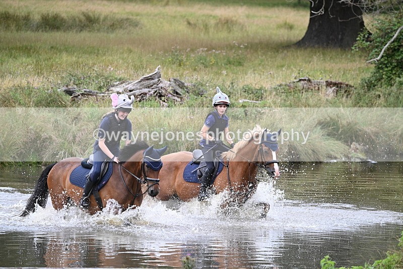 WJ7_2566 - Time at Water 11:37 to 12:13