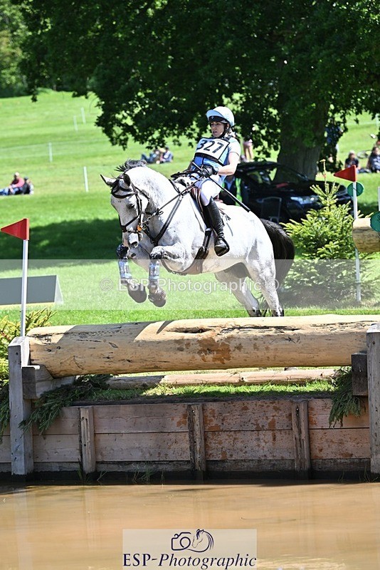 240525-111121-12240 - 327-COR_Y_TARAN-Toots_Bartlett