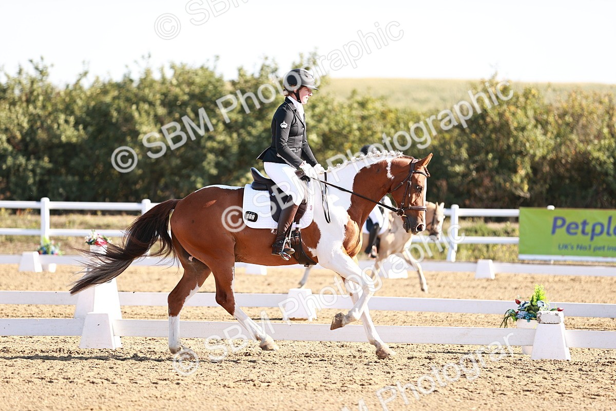 SBM_004206 - Class 12 - Novice 5 - 9.07-10.10