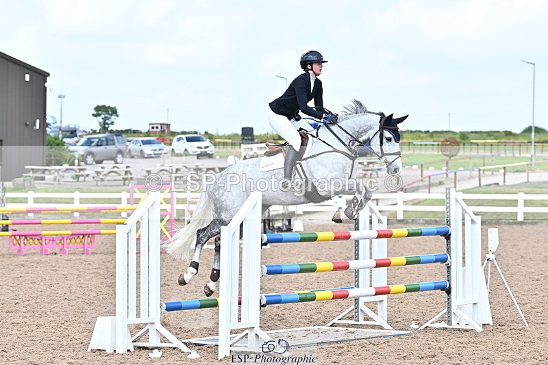 240605A-154657-00966 - Cls 5 Foxhunter and 1.20m Open