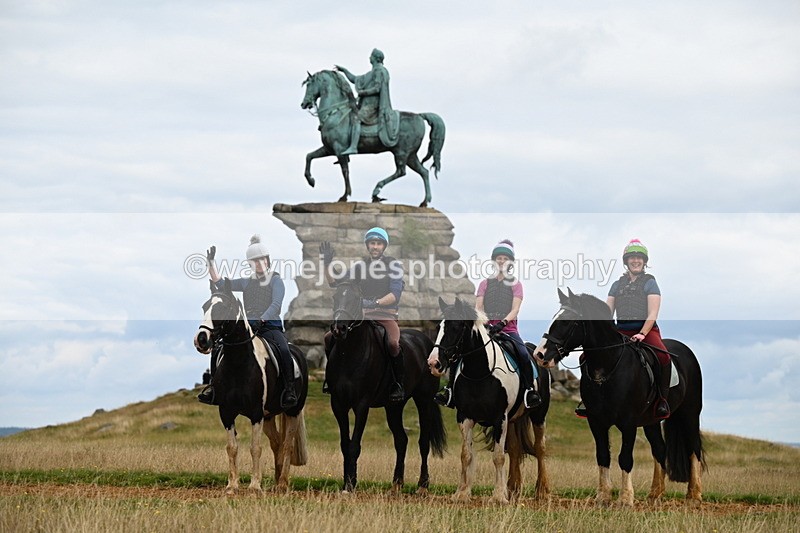 DSC_6441 - Time at Statue 12:17 to 12:44