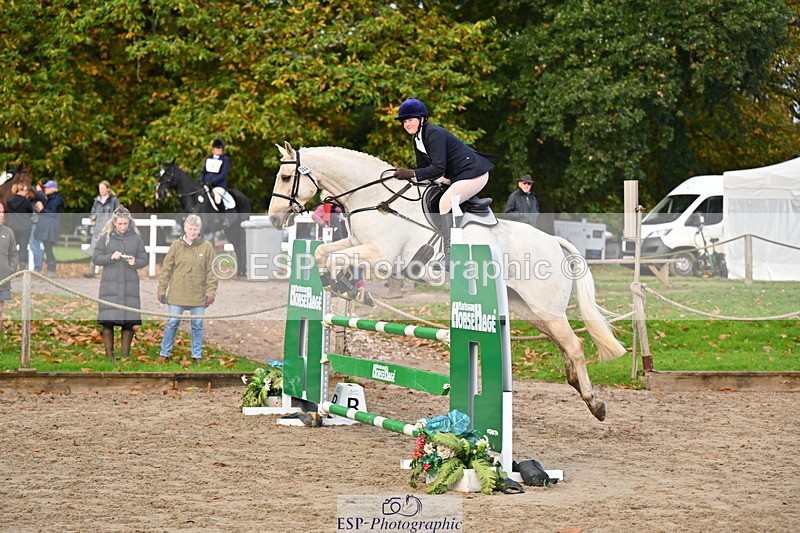 251026A-102328-23581 - D-344-Johanne.Heuff