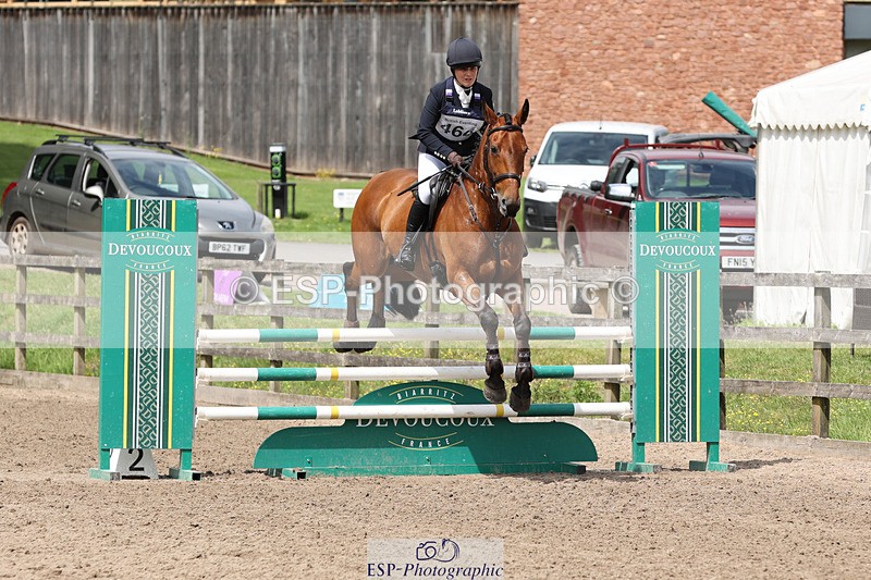 240804-120851-13015 - 464-Tichy_Sanders-SPARHANGER_VELVET