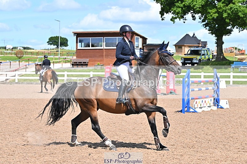 240619A-154029-00919 - Cls 5 Snr Foxhunter and 1.20m Open
