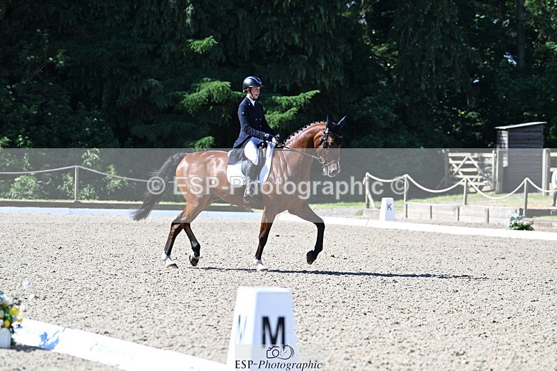 250522A-095429-02762 - A-009-Clementine.Crosthwaite.Eyre-LYJADOR