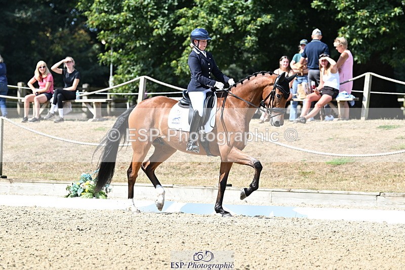 250810A-110522-05706 - 071-Abbie.NewburySeagry.Viceroy