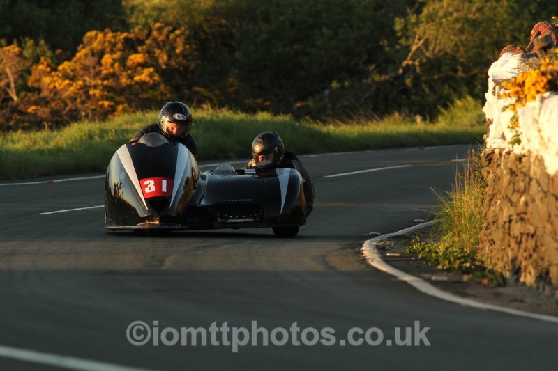 Brian Kelly / Jason O'Connor Yamaha - Monday Practice - Sidecars