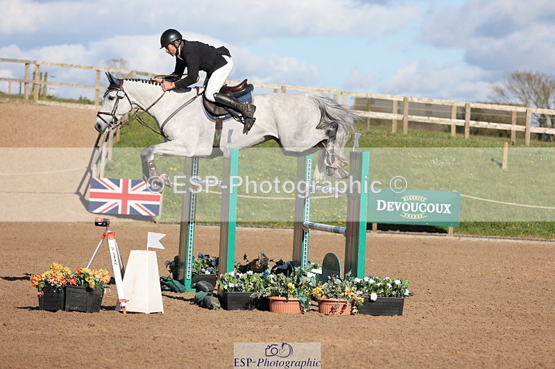 240419A-170526-09592 - Cls 10, 2 Star Big Tour 145cm  Break to End