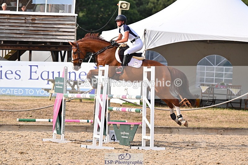 250817A-172922-05231 - Cls 24 Snr Foxhunter