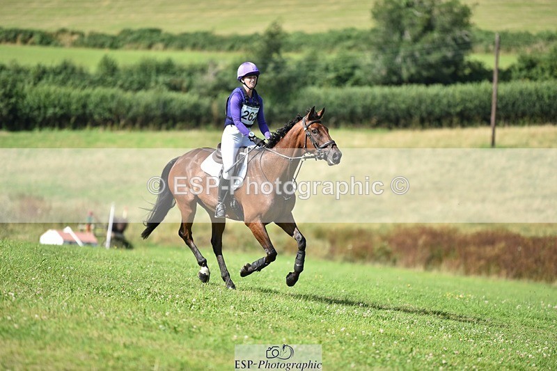 240803-161120-09199 - 262-Taggy_Forester-Bennett-THE_MUSIC_MAKER