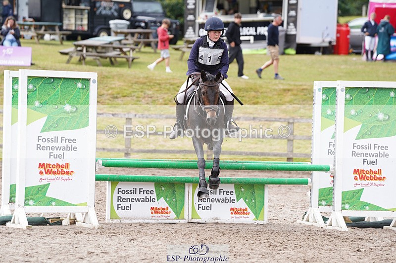 240824X-123144-24120 - 80cm Round 1 12.00 to 13.00