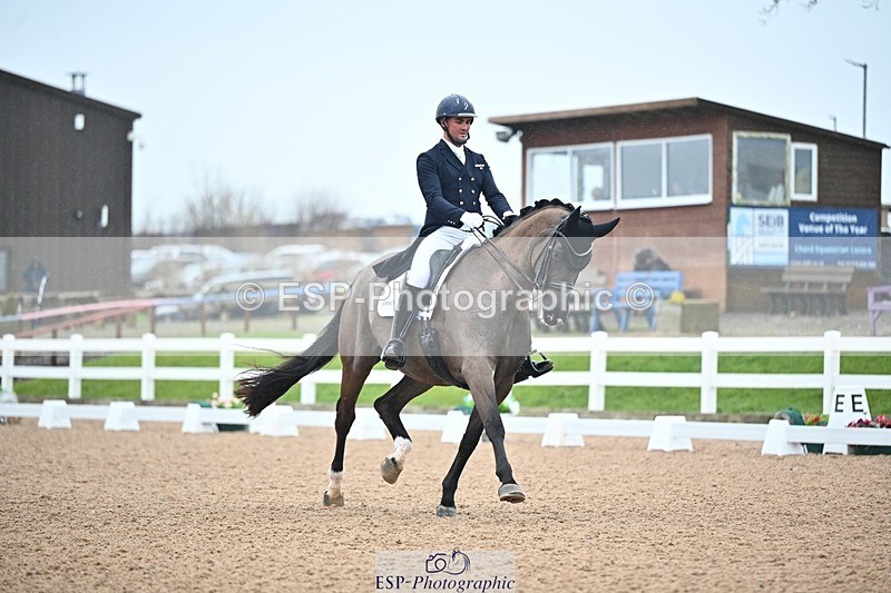 250214-130001-01703 - 130-Jezz.Palmer-Romanno.Weltino