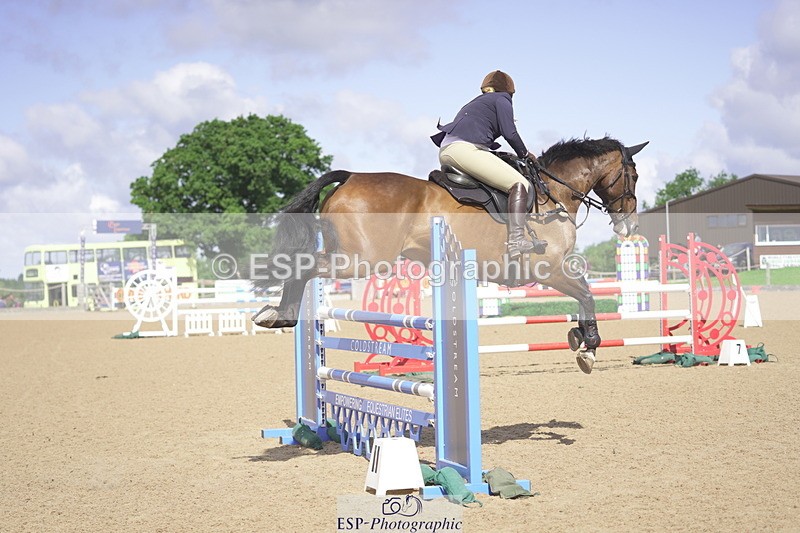 230806A-105228-01455 - Cls 13 Snr Newcomers & 1.10m Open