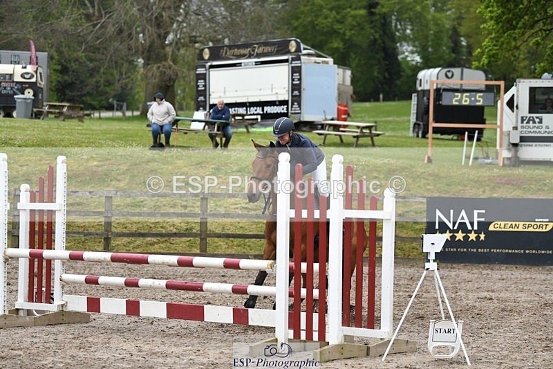 230512-094117-00367 - Cls 10 Snr 85cm Schooling