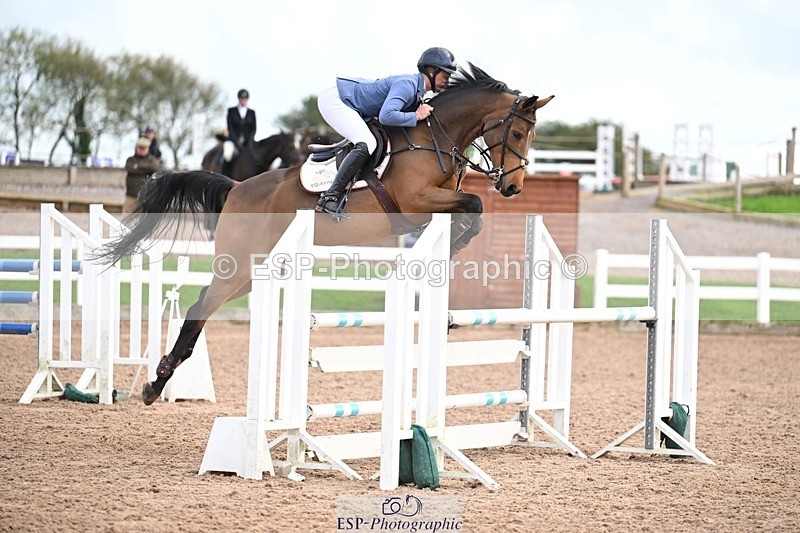 251022-131211-00502 - Cls 4 Snr Newcomers 1.10m