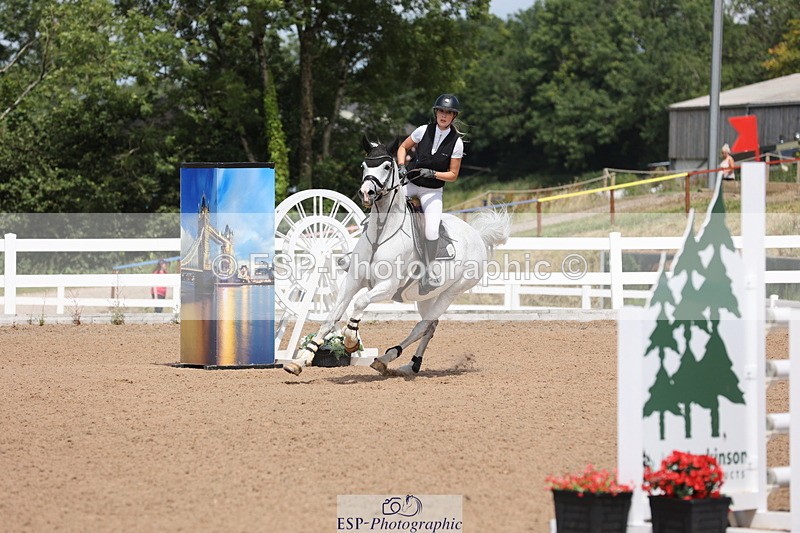 240718A-131347-05477 - Cls 9, 1 Star Bronze Tour 1.10m