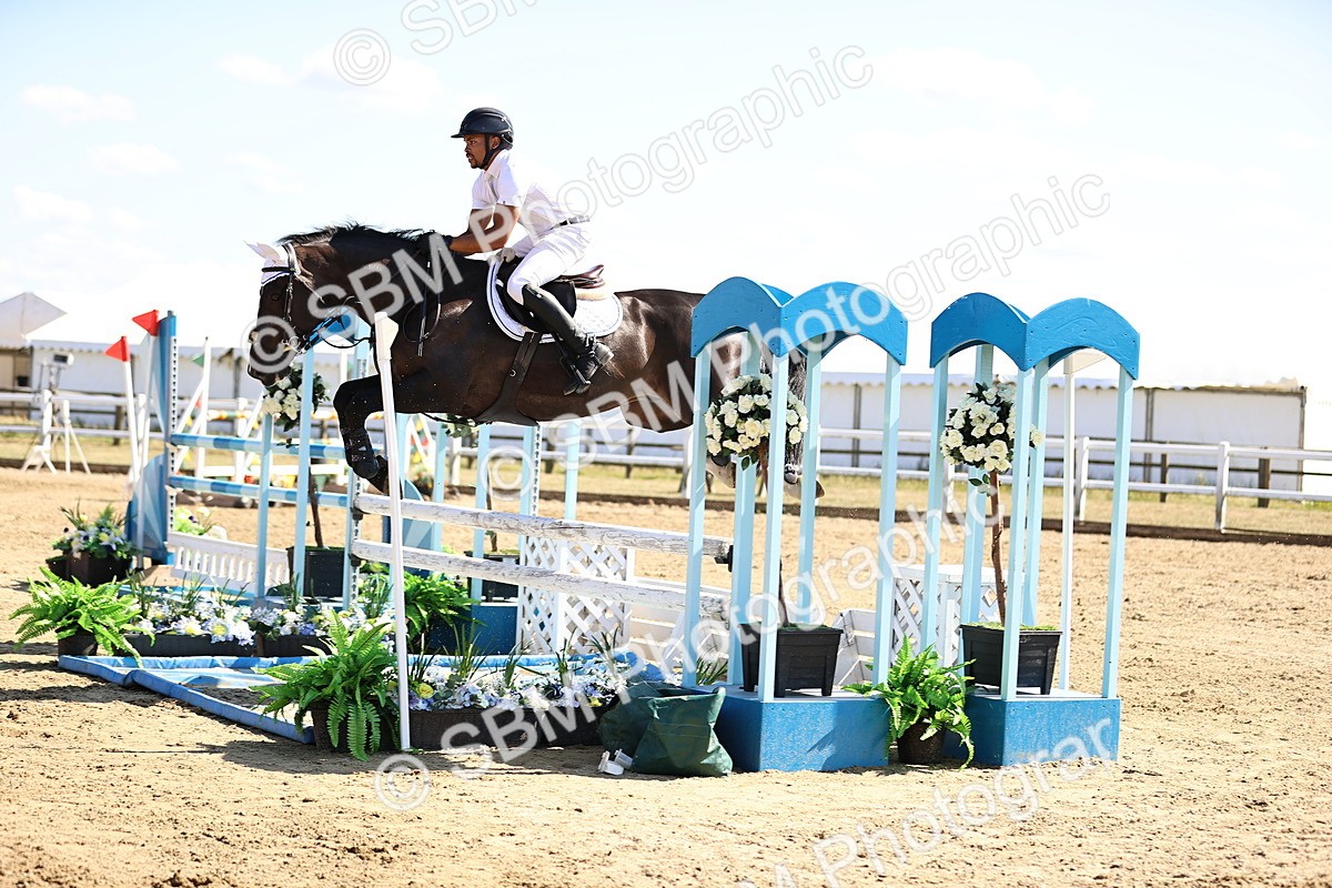SBM_015563 - Class 16 - Senior foxhunter - 1.20m Open