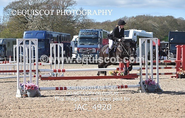 JAC_4920 - CLASS 13 SAT Senior BritiNovice/ 90cm Open