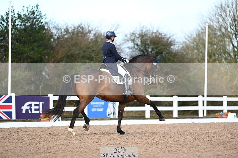 240218A-111009-06145 - 199-Nicola.Buchanan-St.Giles.flamboyant