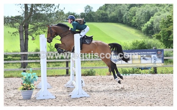 BPP_1126 - CLASS 4 FRI Newcomers/ 1.10m Open