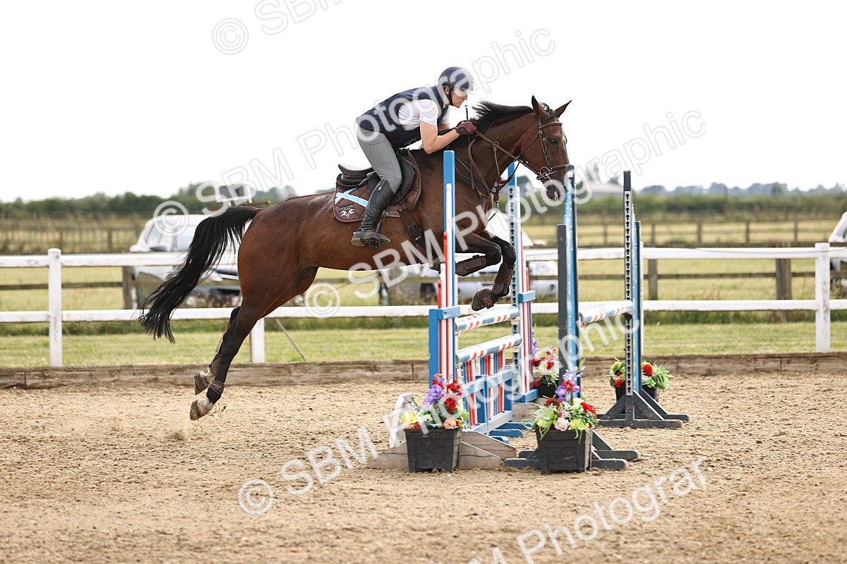 SBM_002385 - Class 18 - Ariat Senior British Novice- 90cm Open