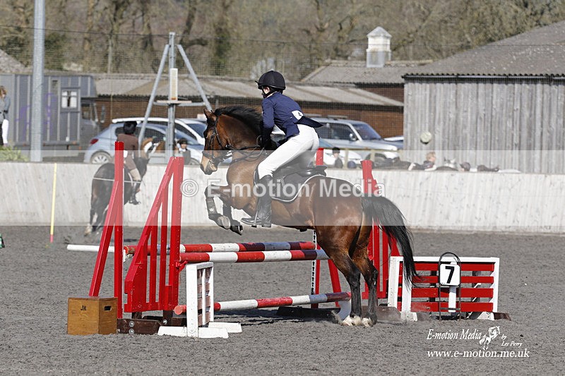 _EST0712 - Bourne Valley Riding Club Winter Showjumping 27/03/22
