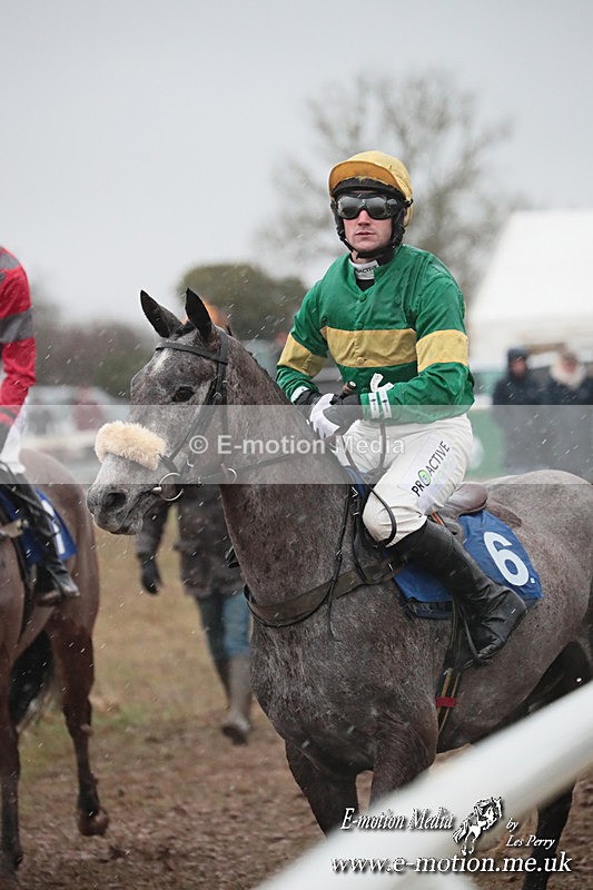 PtP 260125 1018 - Cocklebarrow Point-to-Point racing with the Heythrop Hunt 26/01/25