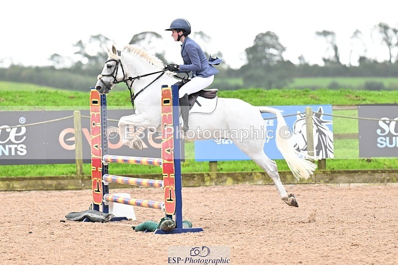 250920-162014-01872 - Cls 22 Pony Intro 90cm Derby