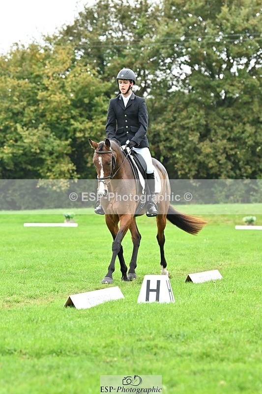 241024-133407-04148 - 327-Daniel.Hockey-JANE.CAMILLE