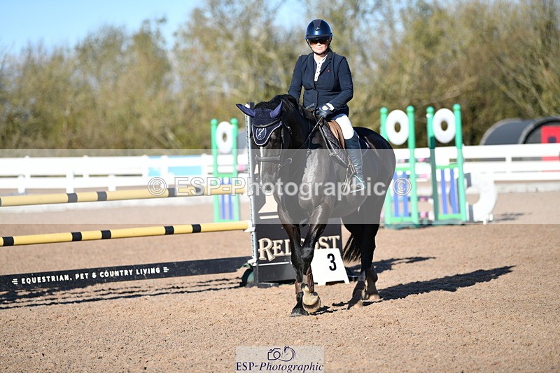 231110A-133440-00610 - Cls 5 Newcomers & 1.10m Open