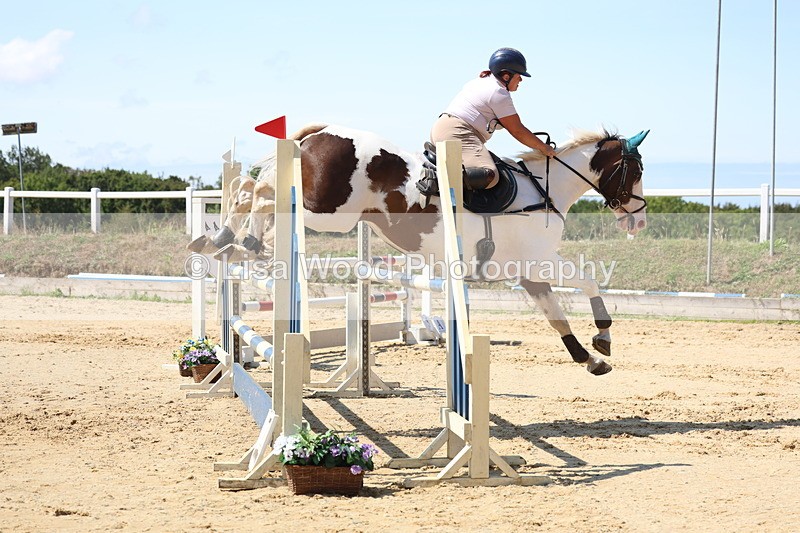 3E7A1636 - Class 7: Senior 1.05m
