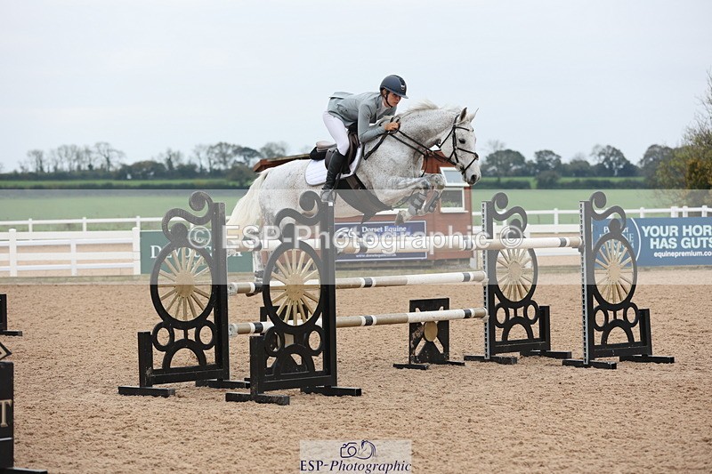 241101A-140048-02335 - FRI Cls 6 Foxhunter and 1.20m Open
