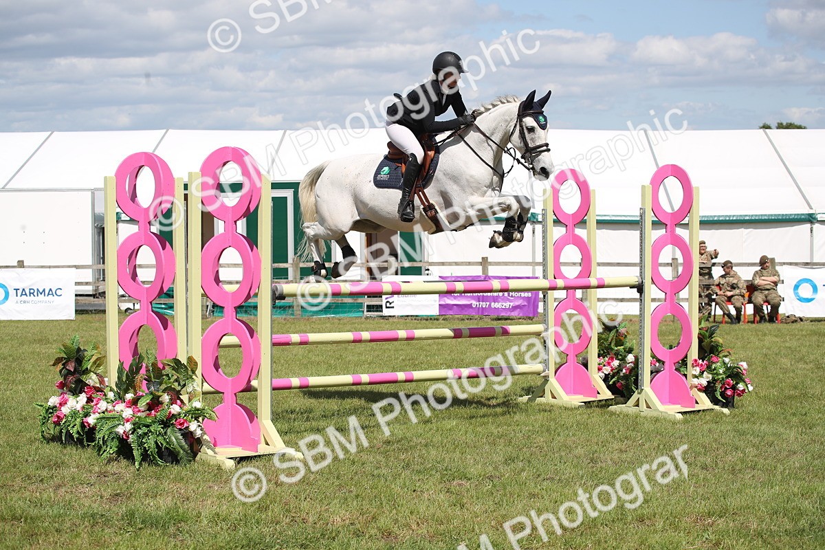 SBM_17382 - Class 208 - Senior Foxhunter 1.20m Open