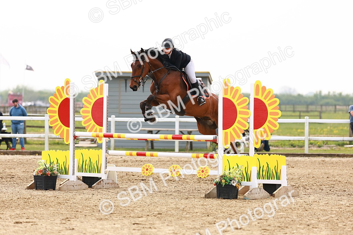  - Class 18 - Senior Newcomers - 1.10m