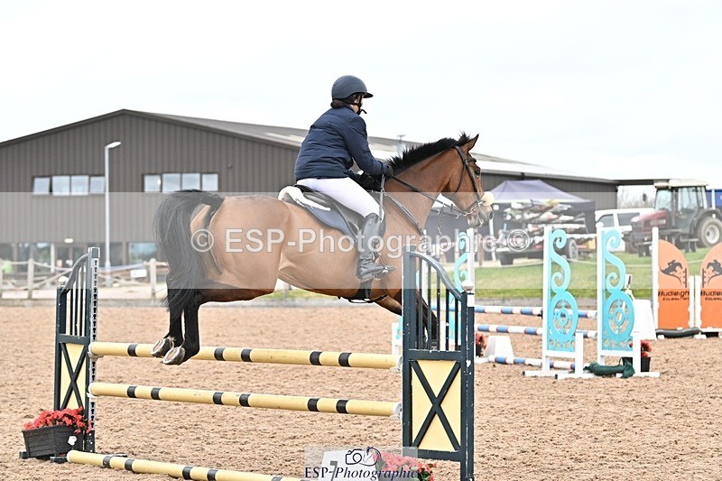 250414-111606-00414 - 90cm Round 1