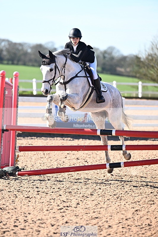 260318B-102406-00077 - Clear Round & Brit Nov 90cm