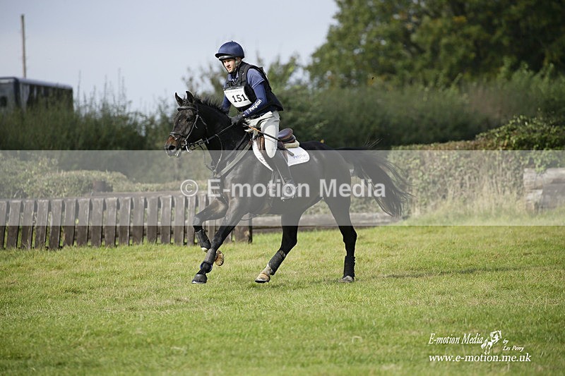  WWHT 171021 2902 - Intermediate (0.90m)  17/10/21