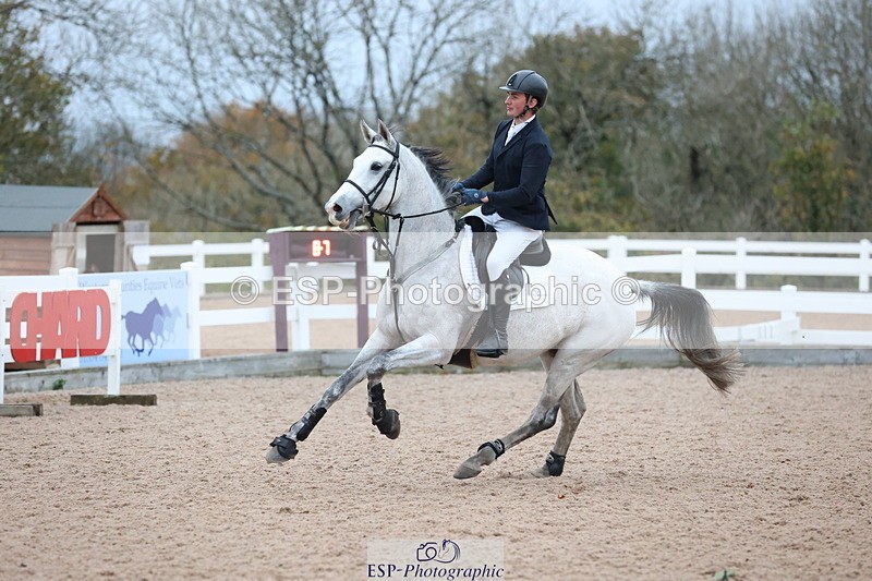 241101A-160821-03242 - FRI Cls 8 National 1.30m