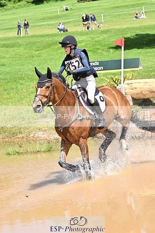 240525-133313-14461 - 152-MODRIX_DOR_VAN_DE_MISPELAERE-Annabel_Walsh