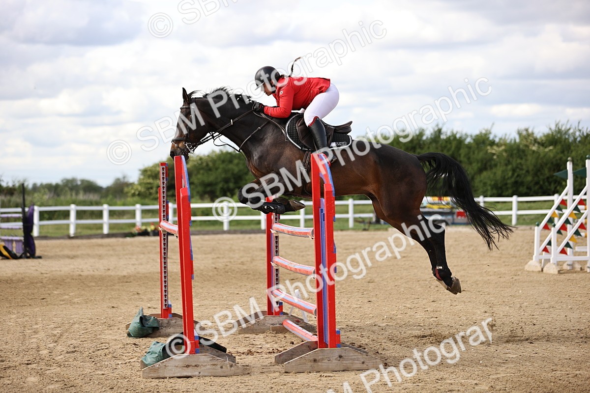 SBM_003749 - Class 13 - Senior Foxhunter - 1.20m