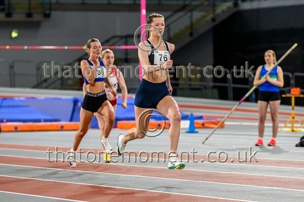 SenInd26-916494 - Track Female Set One