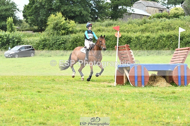 240630-125522-01136 - 910-Imogen_Daniels-Granstown_Master