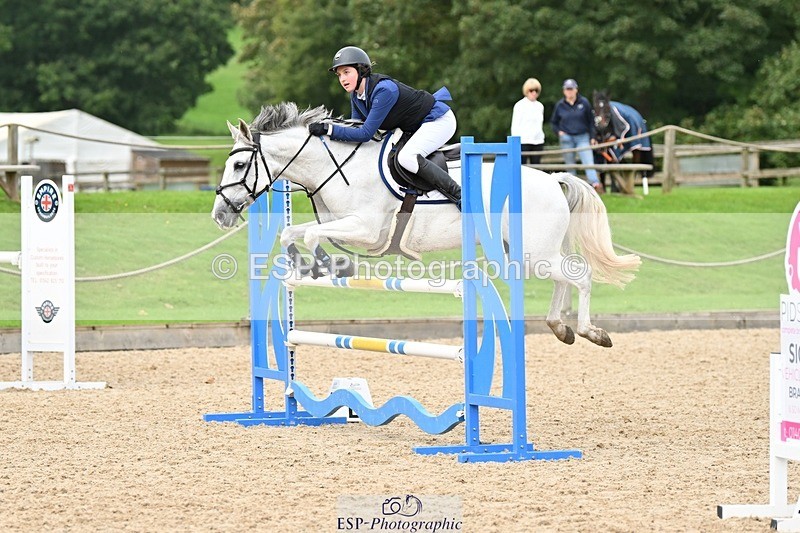 230930-123153-00505 - Cls 5 Pony Foxhunter & 1.10m Open
